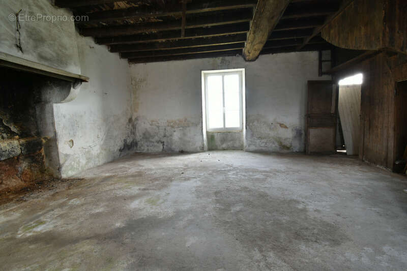 Maison à SAINT-FRAIMBAULT