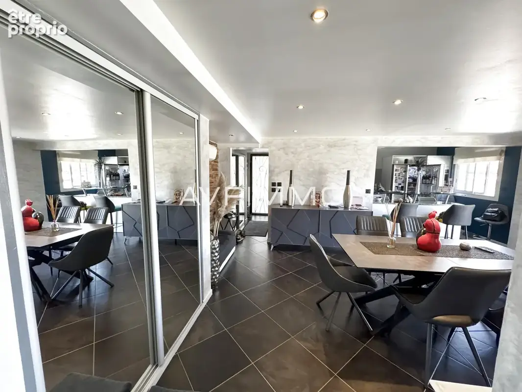 Appartement à SAINT-CYR-SUR-MER