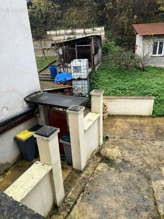 Maison à MONTREUIL-AUX-LIONS