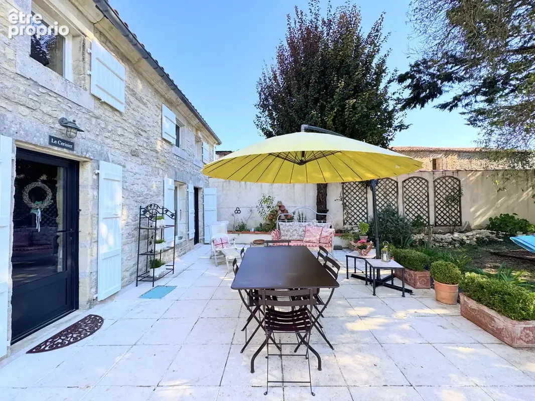 Propriété de caractère - 2 maisons, piscine et parc arboré - photo 2