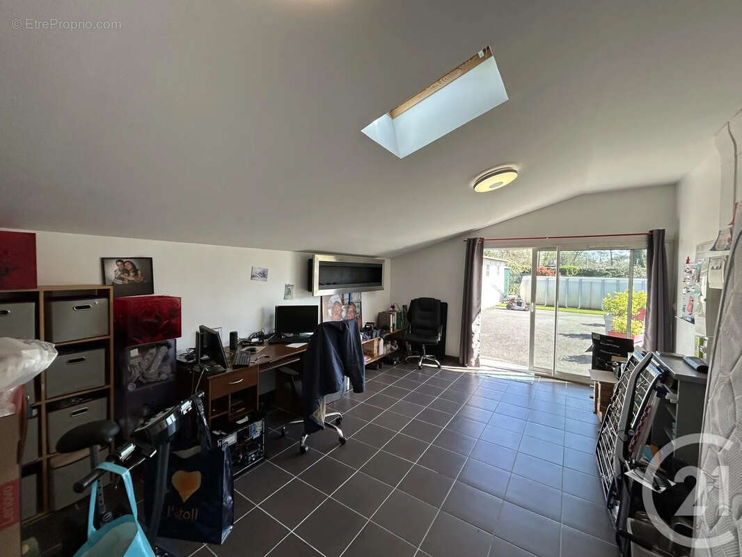 Maison 162 m² à Camps-Sur-L'isle  - photo 10