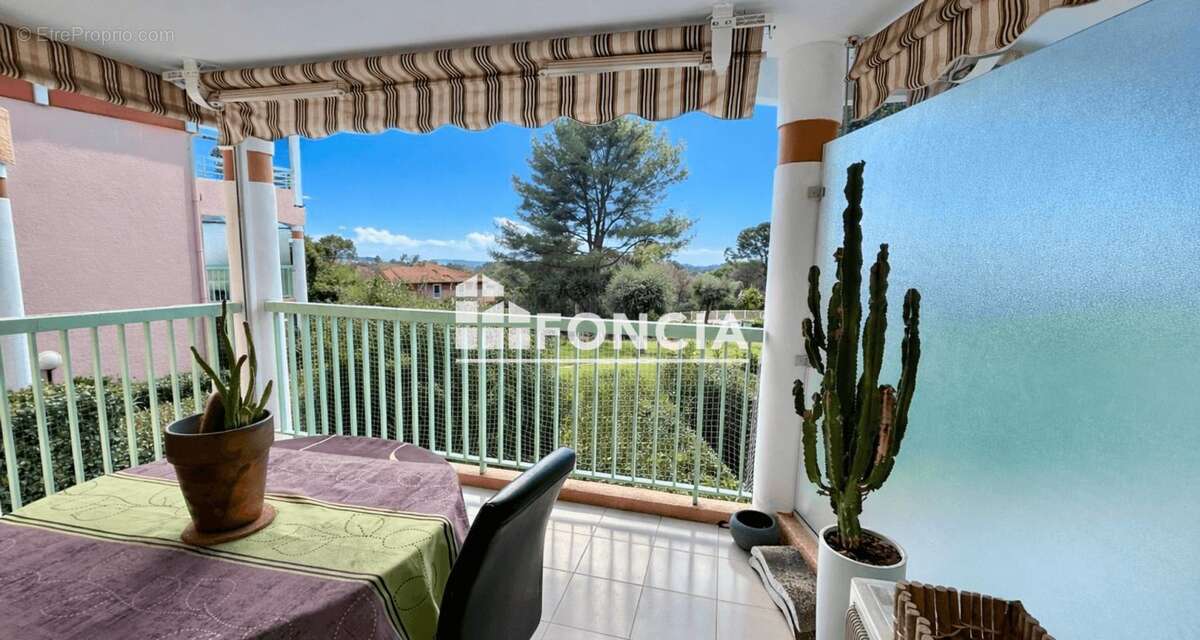 Appartement à SAINT-RAPHAEL