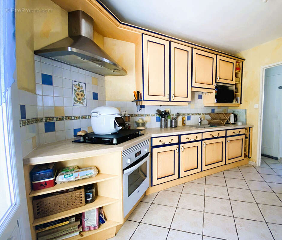 Maison à SAINT-JEAN-DE-BRAYE