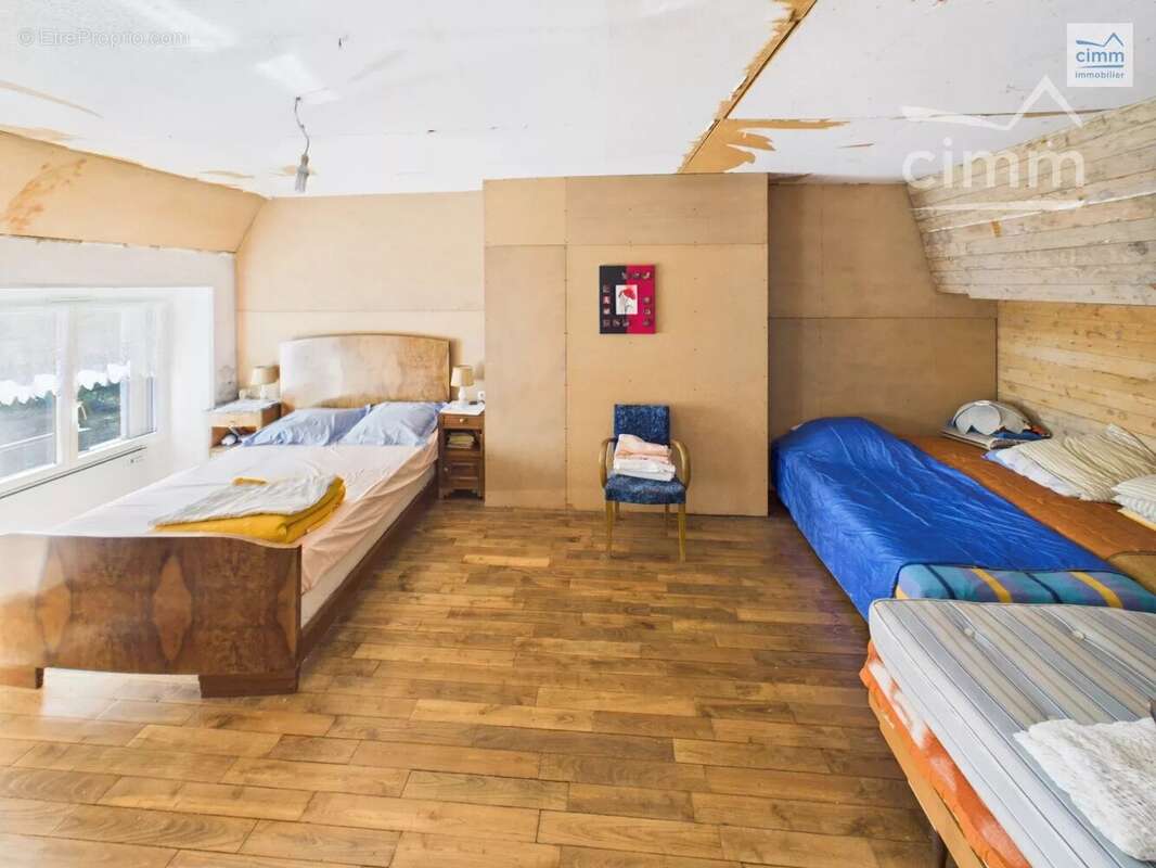 Maison à BOURG-DES-COMPTES