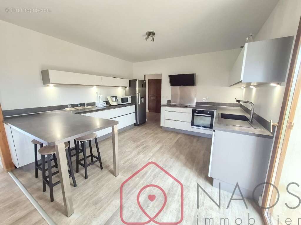 Oraison, villa 165 m², 5 chambres, piscine et garage - photo 8