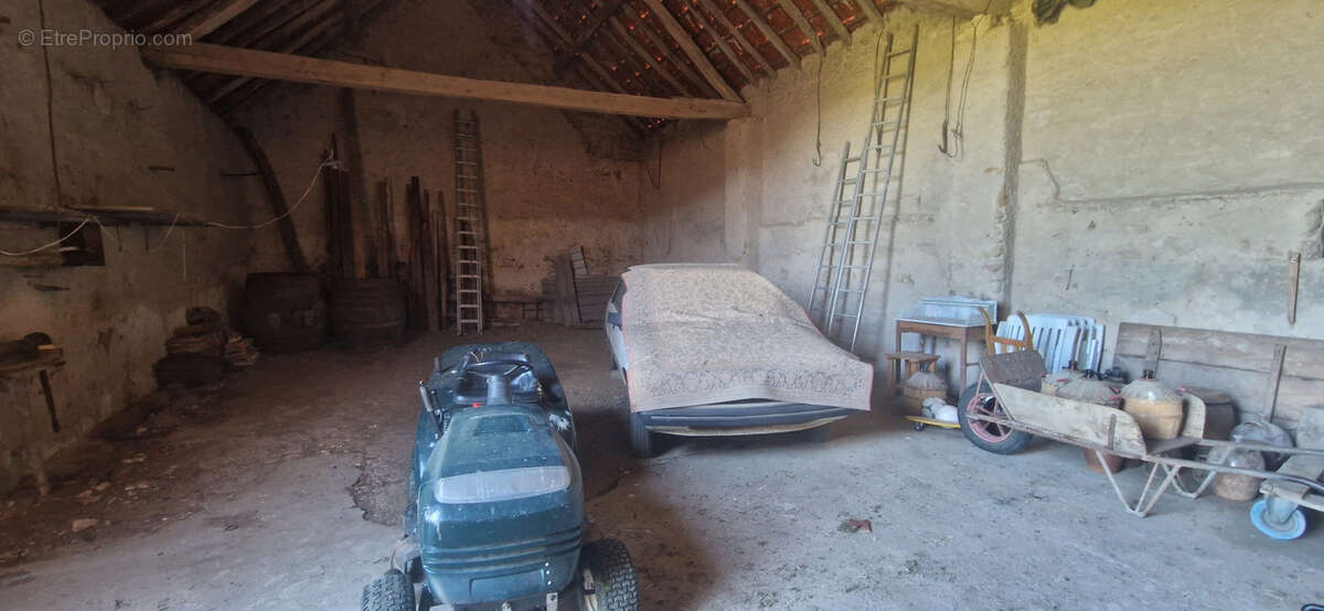 Corps de ferme sur 1,8 hectares ! - photo 15