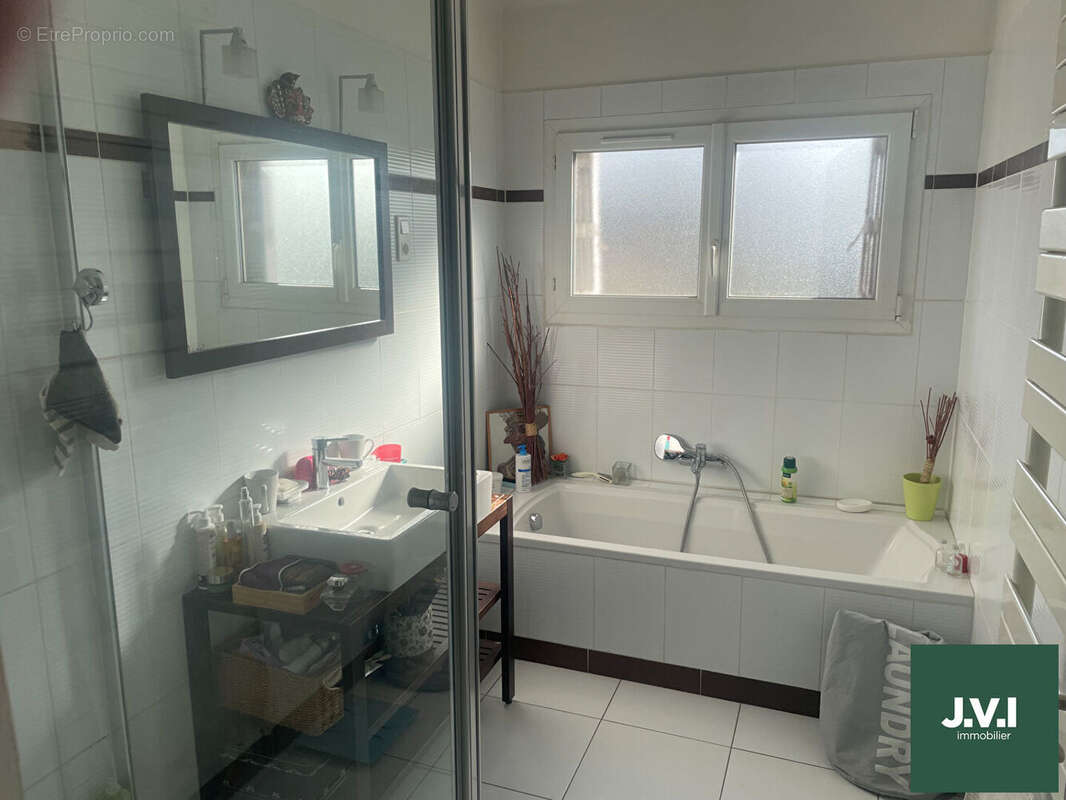 Maison à MONTMORENCY