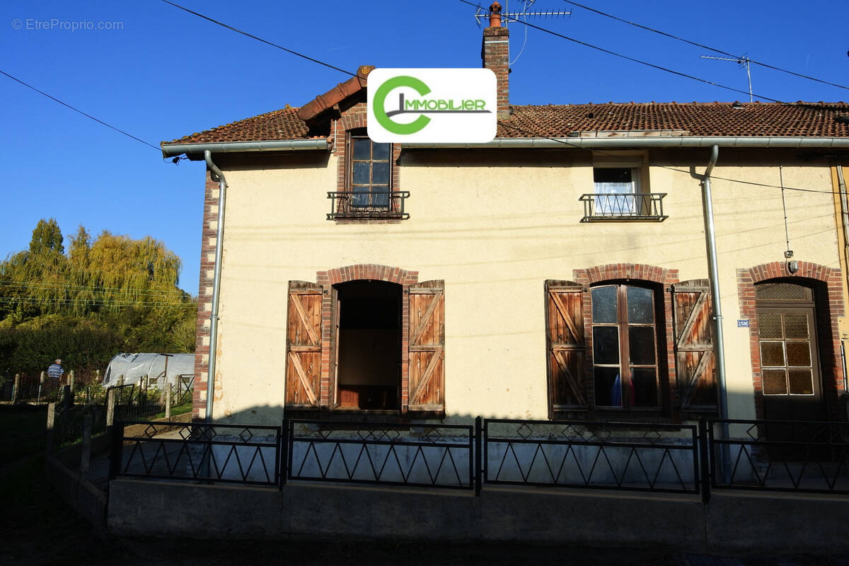 Maison à LA ROUGE