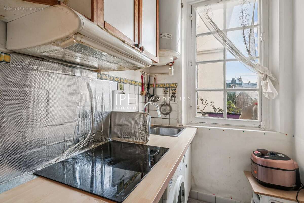 Appartement à COURBEVOIE