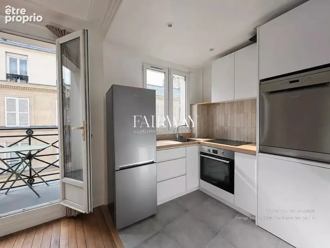 Appartement de 3 pièces et 52 m² entièrement rénové à deux pas du métro Brochant, 17ème arrondissement de Paris - photo 4