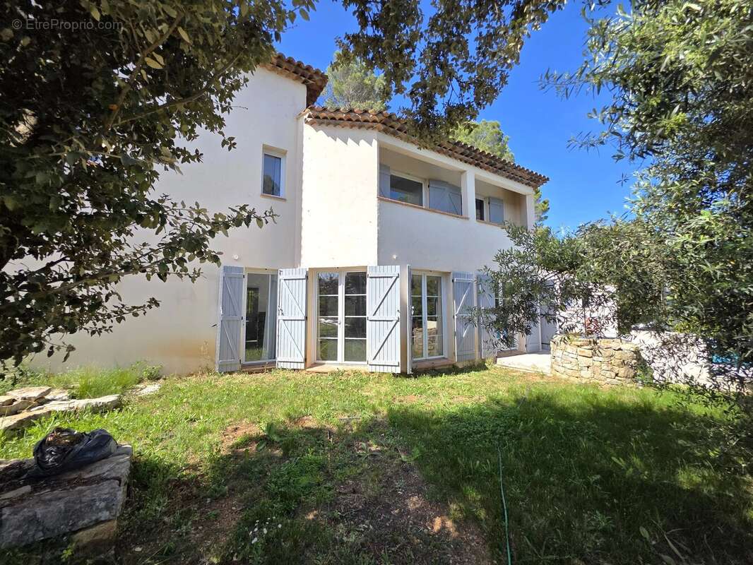 Maison à LORGUES