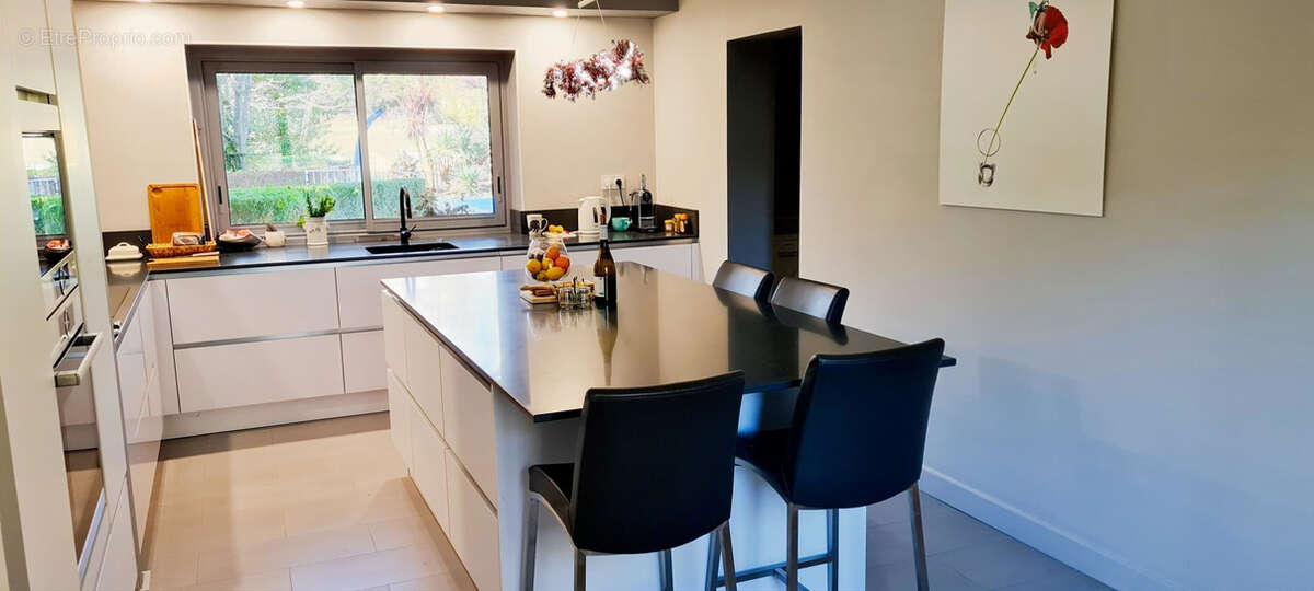 Maison à BOISSET-ET-GAUJAC