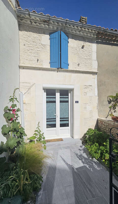Maison à SEMUSSAC