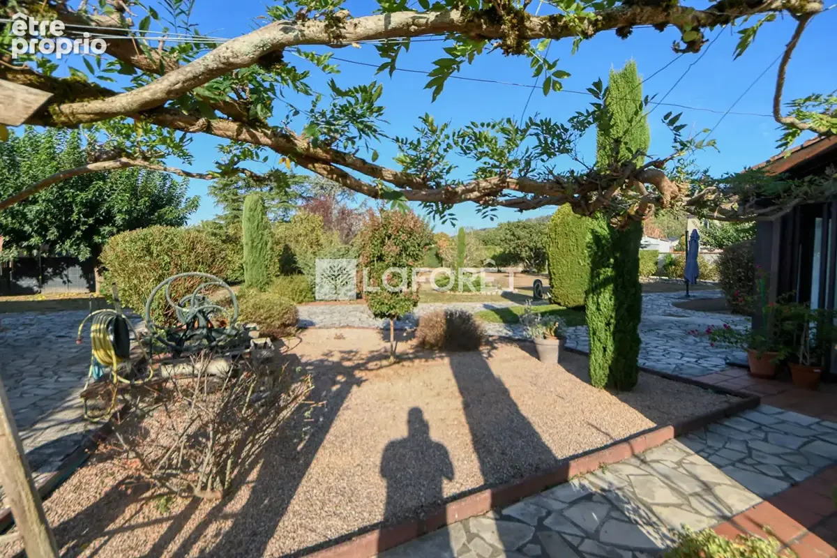 Maison type toulousaine avec possibilite de gîte a vendre proche de giroussens - photo 10