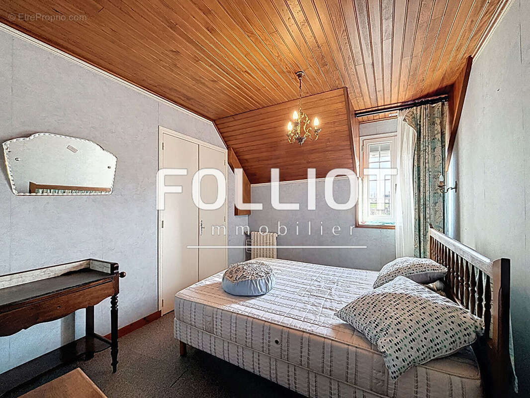 Maison à LINGREVILLE