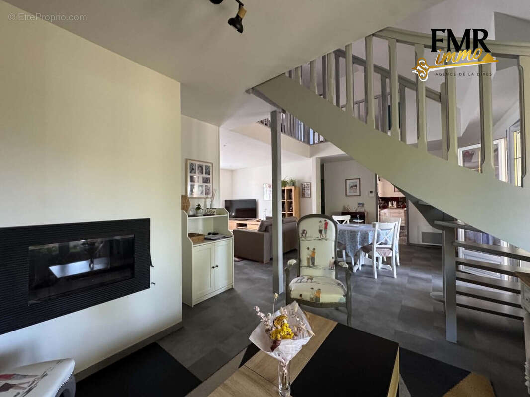 Maison 140 m² à Cesny-Aux-Vignes  - photo 7