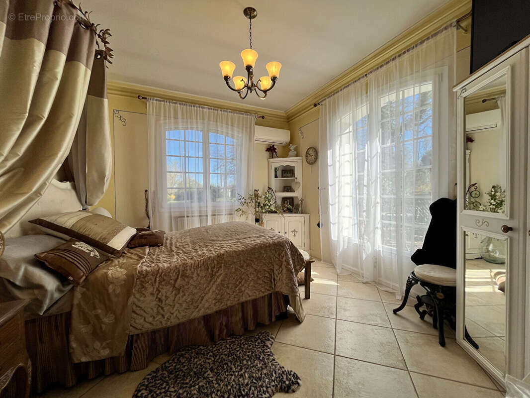 Maison à SAINTE-LIVRADE-SUR-LOT