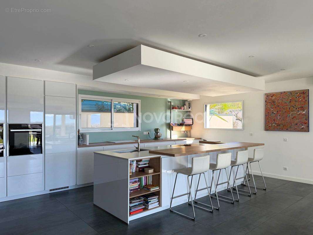 Maison à SERRES-MORLAAS