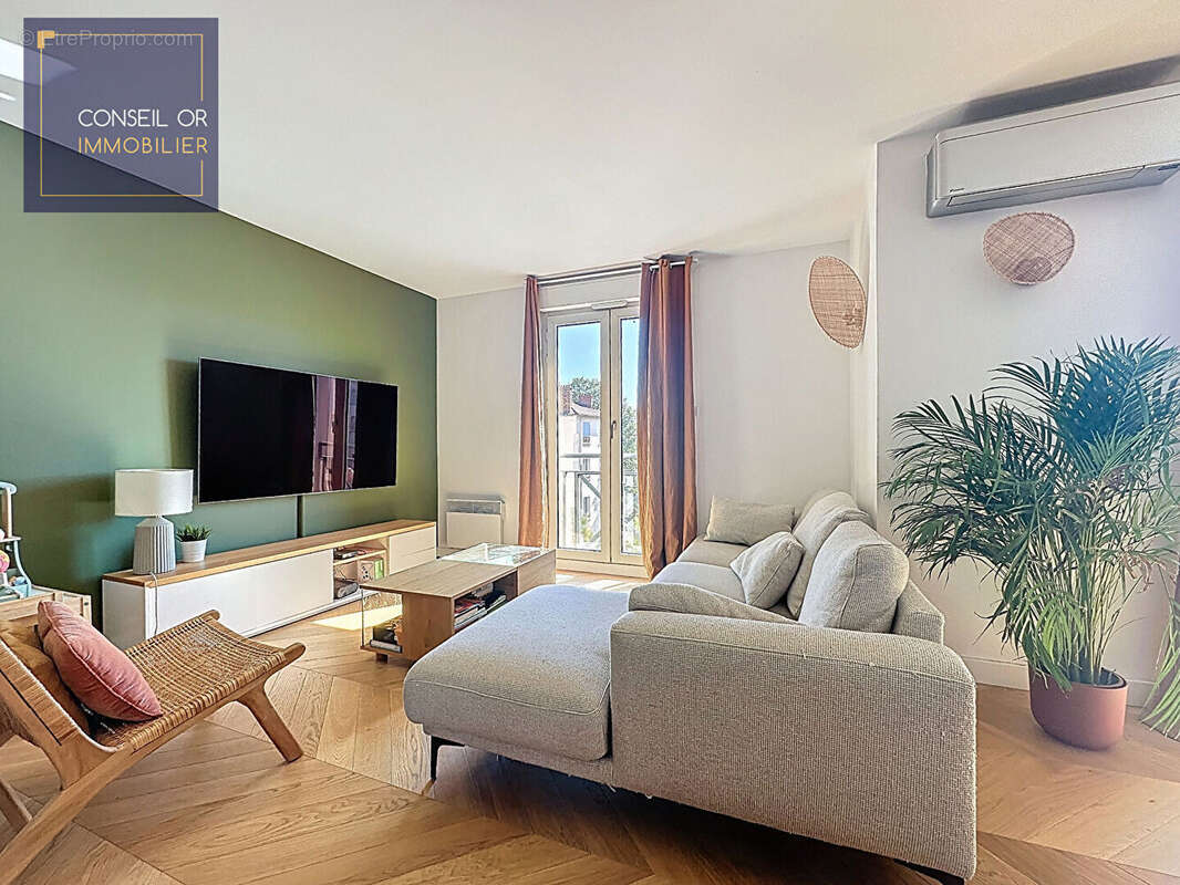 Appartement à LYON-8E