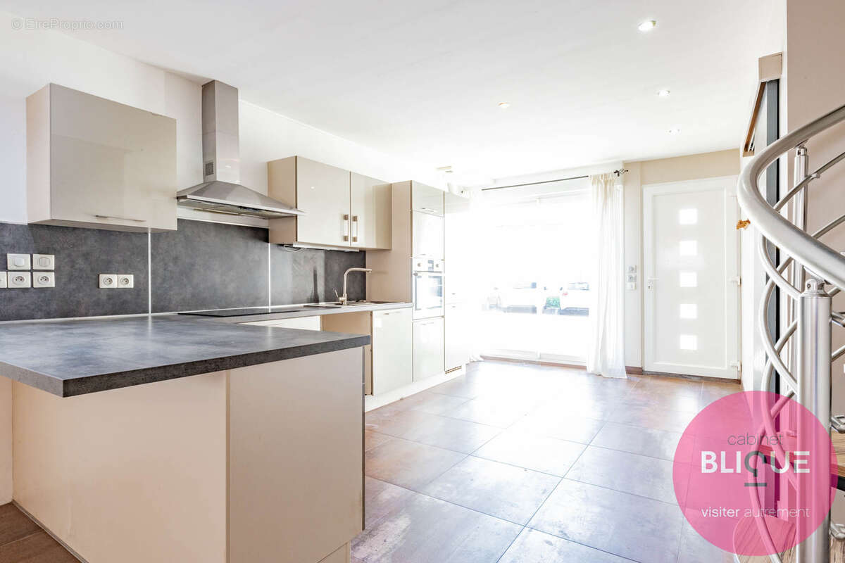 Maison à JARVILLE-LA-MALGRANGE