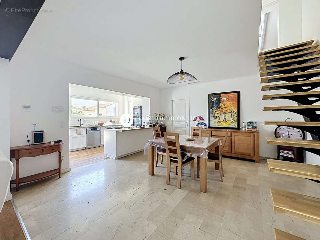 Maison 134 m² à Morieres-Les-Avignon  - photo 5
