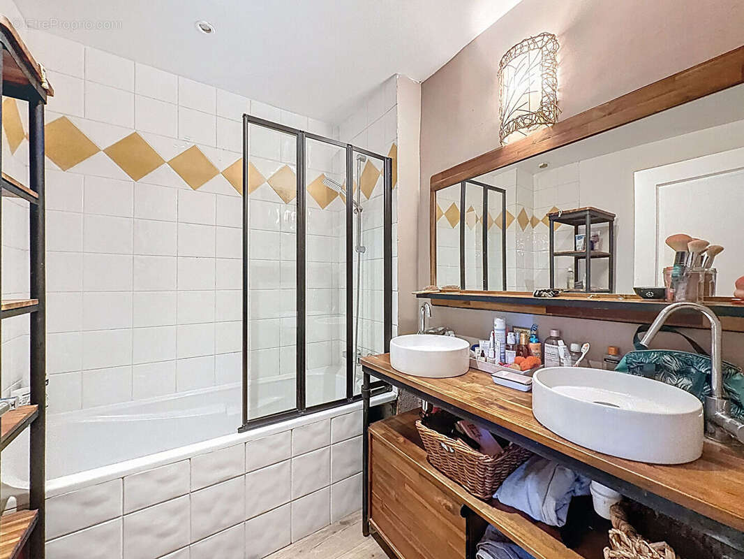 Maison à NEAUPHLE-LE-CHATEAU