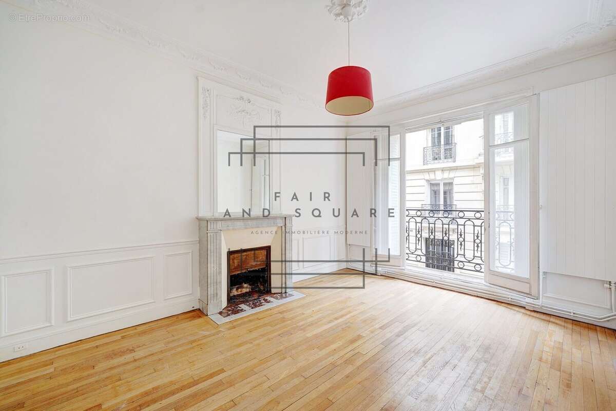 Appartement à NEUILLY-SUR-SEINE