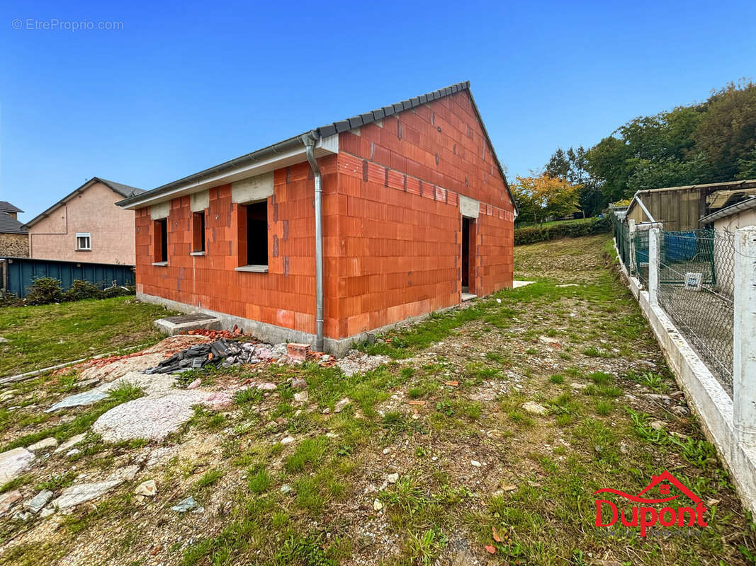 Maison à LES MAZURES