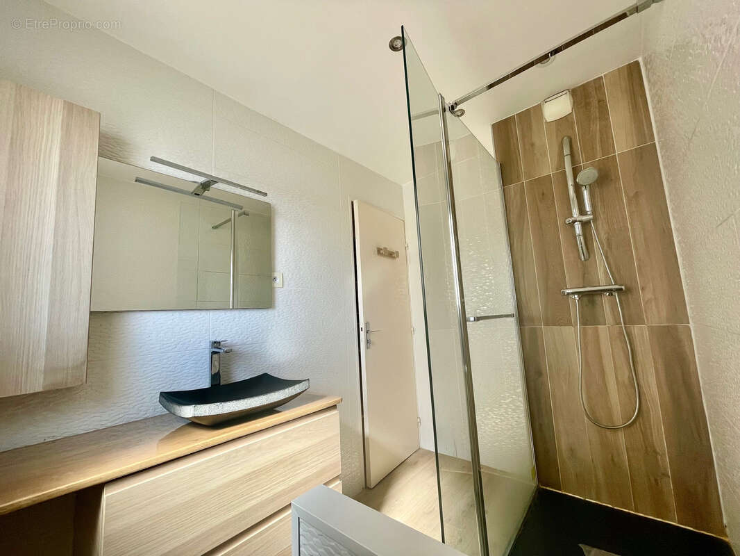 Appartement à LA RICHE