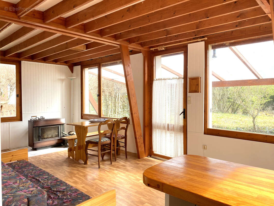 Maison à BAZOCHES-SUR-LE-BETZ