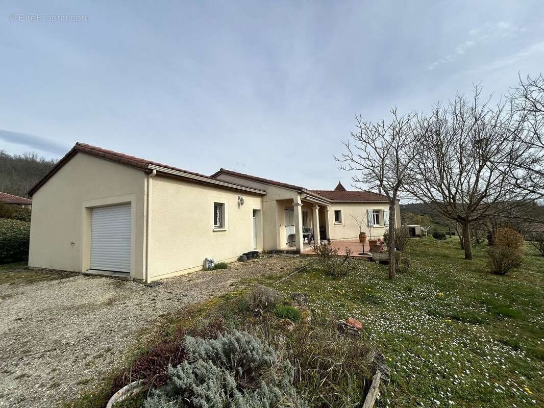Maison à CAZALS