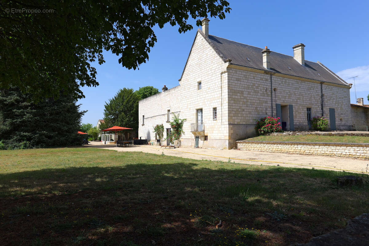 Maison à FONTEVRAUD-L'ABBAYE