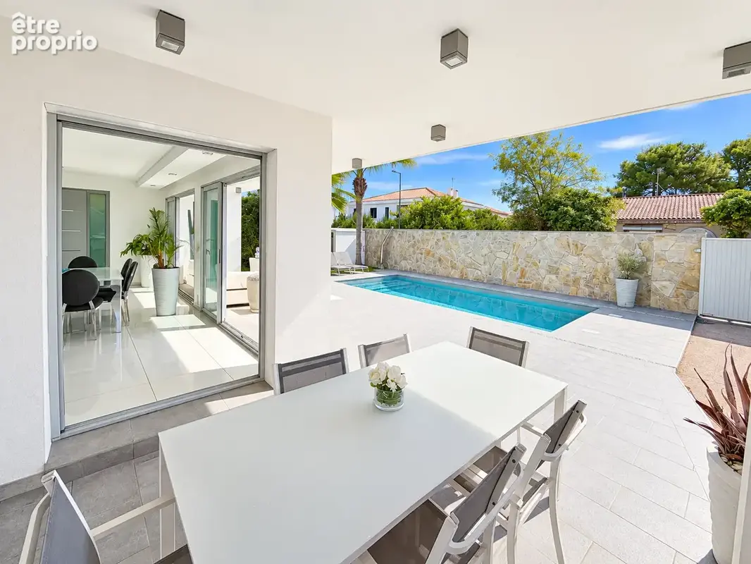 Villa d'architecte avec piscine et deux appartements indépendants - photo 4