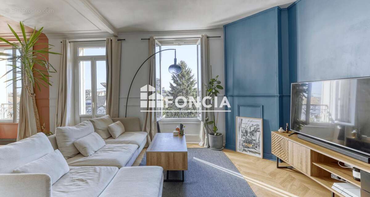 Charme de l'ancien et elegance intemporelle pour ce magnifique duplex - photo 3