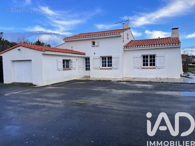 Photo 1 - Maison à BOUIN