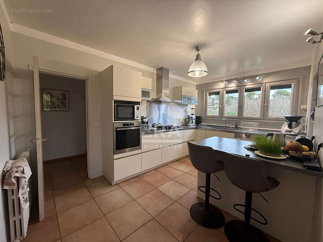 Maison à ROQUEVAIRE