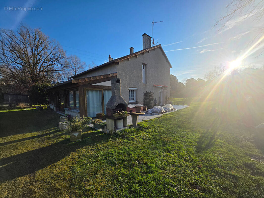 Maison à SOSSAIS