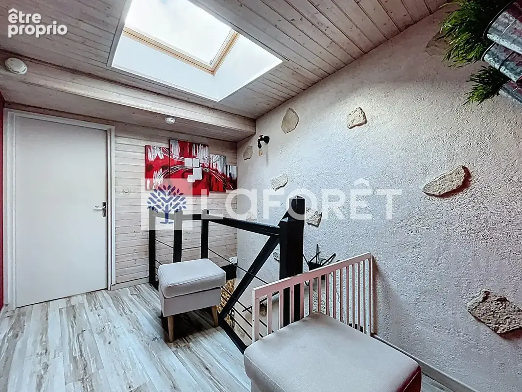 Maison Bressuire 7 pièce(s) 163 m2 - photo 9
