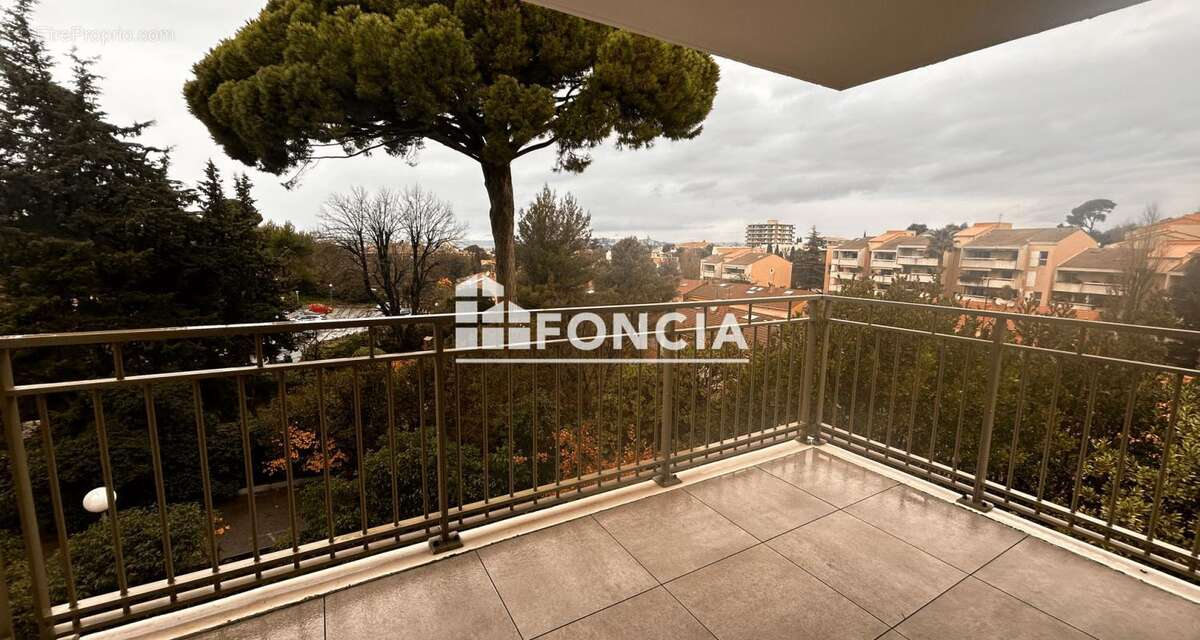 Appartement à MARSEILLE-9E