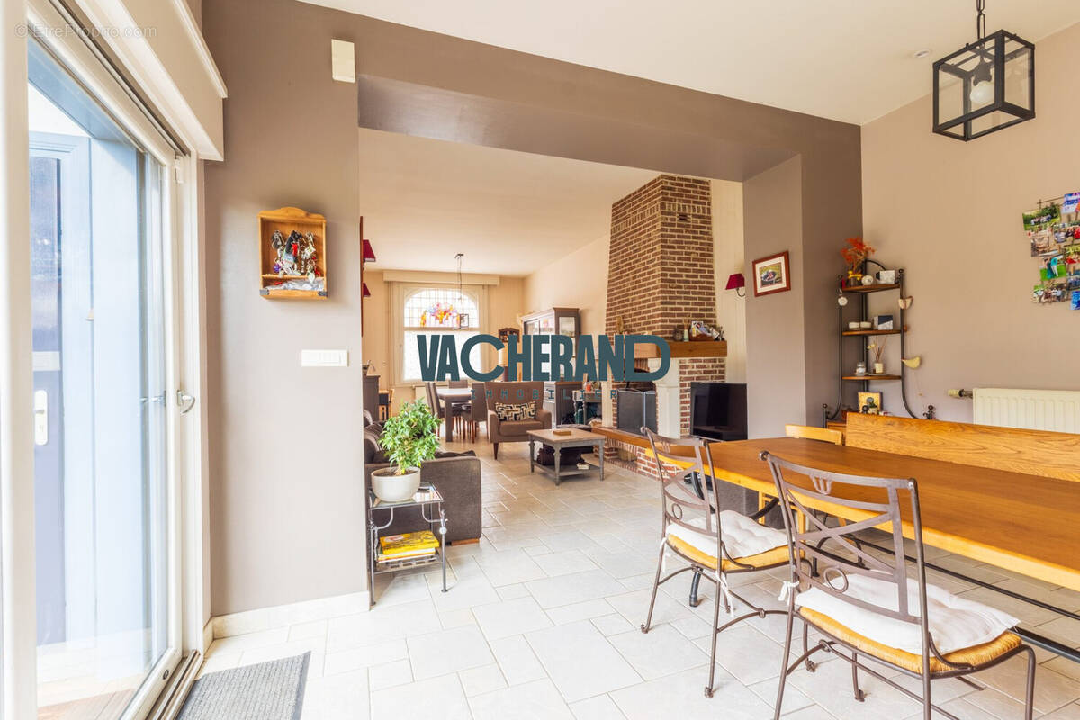 Maison à LA CHAPELLE-D&#039;ARMENTIERES