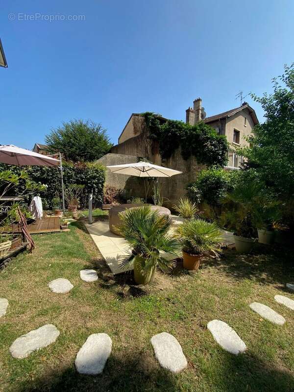 Appartement à GIVORS