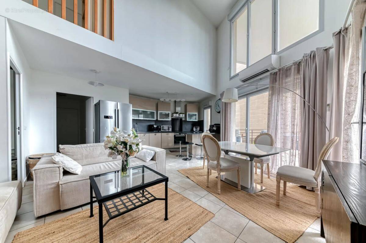 Appartement à VAULX-EN-VELIN