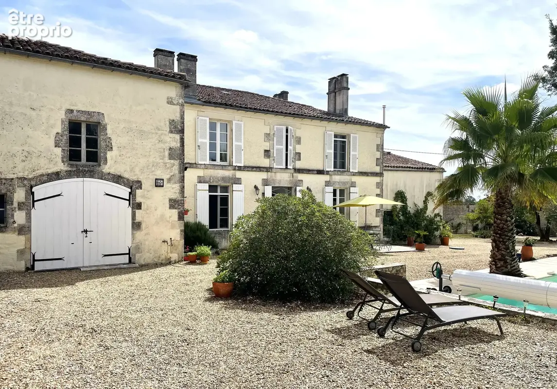 Superbe Maison de Maître avec Piscine Chauffée - photo 2