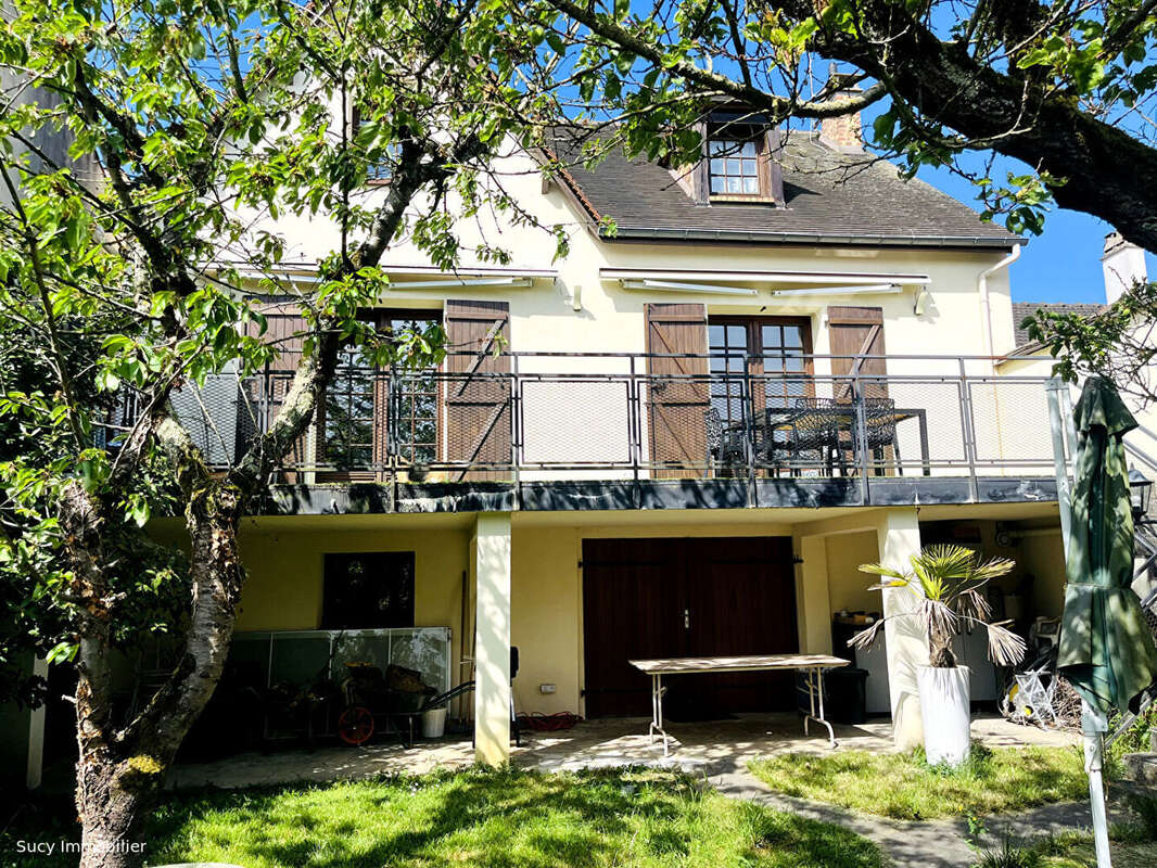 Maison à SUCY-EN-BRIE