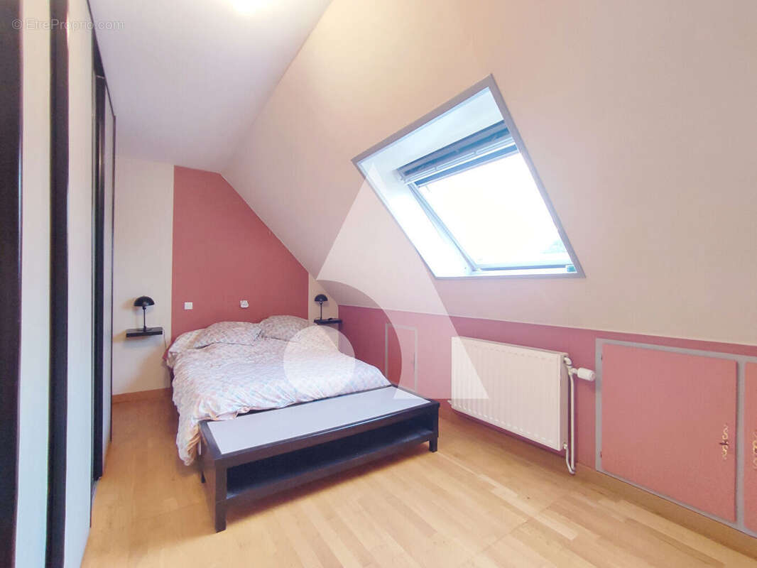 Maison à SAINT-MARTIN-AU-LAERT