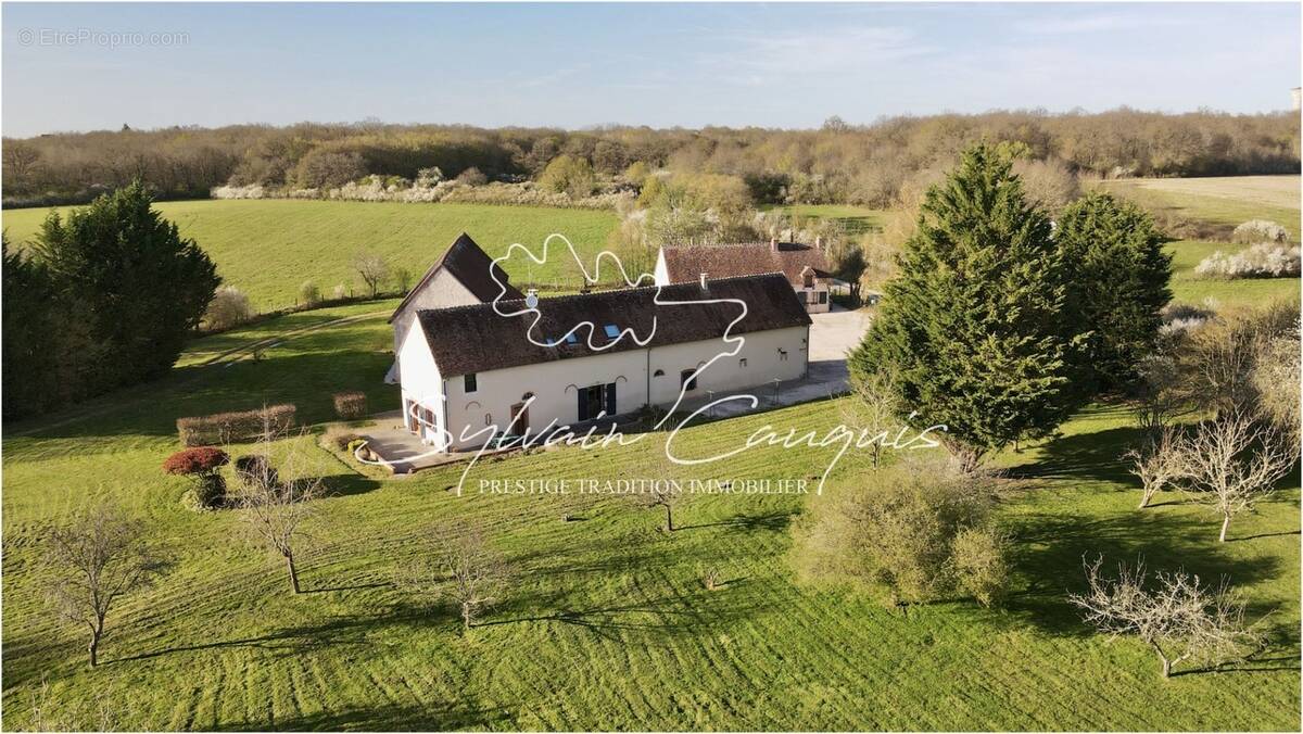 Maison à AUTRY-LE-CHATEL