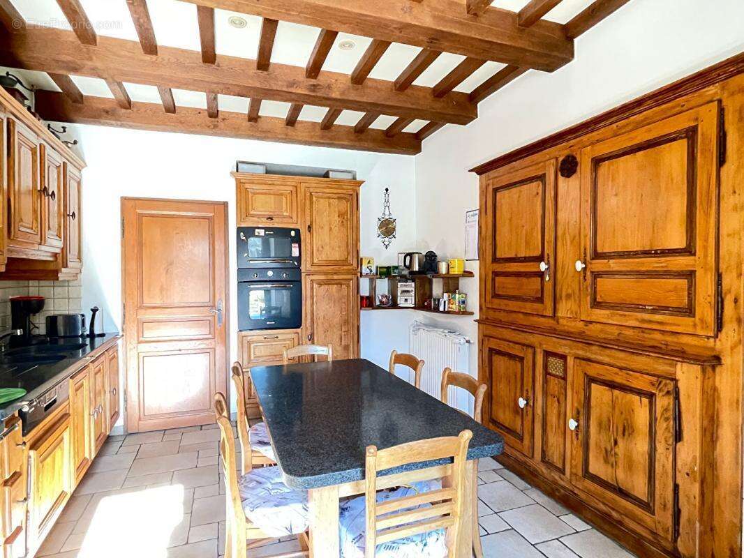 Maison à CONTREXEVILLE