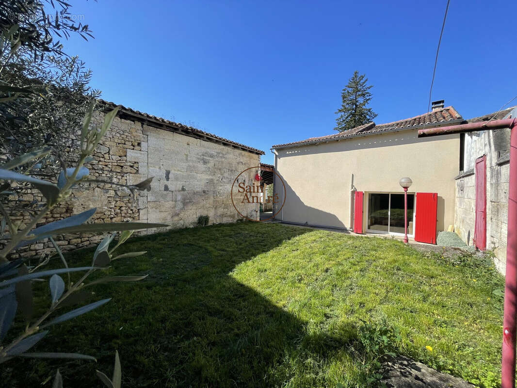 Maison à BOUEX