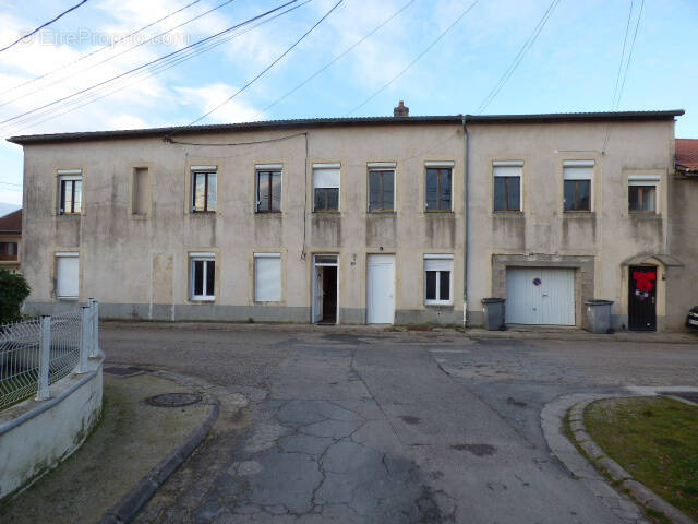 Appartement à VANNES-LE-CHATEL
