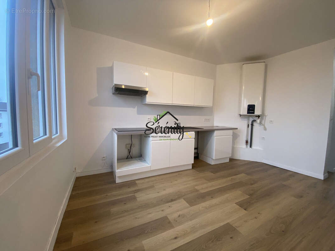 Appartement 43 m² à Lille  - photo 2
